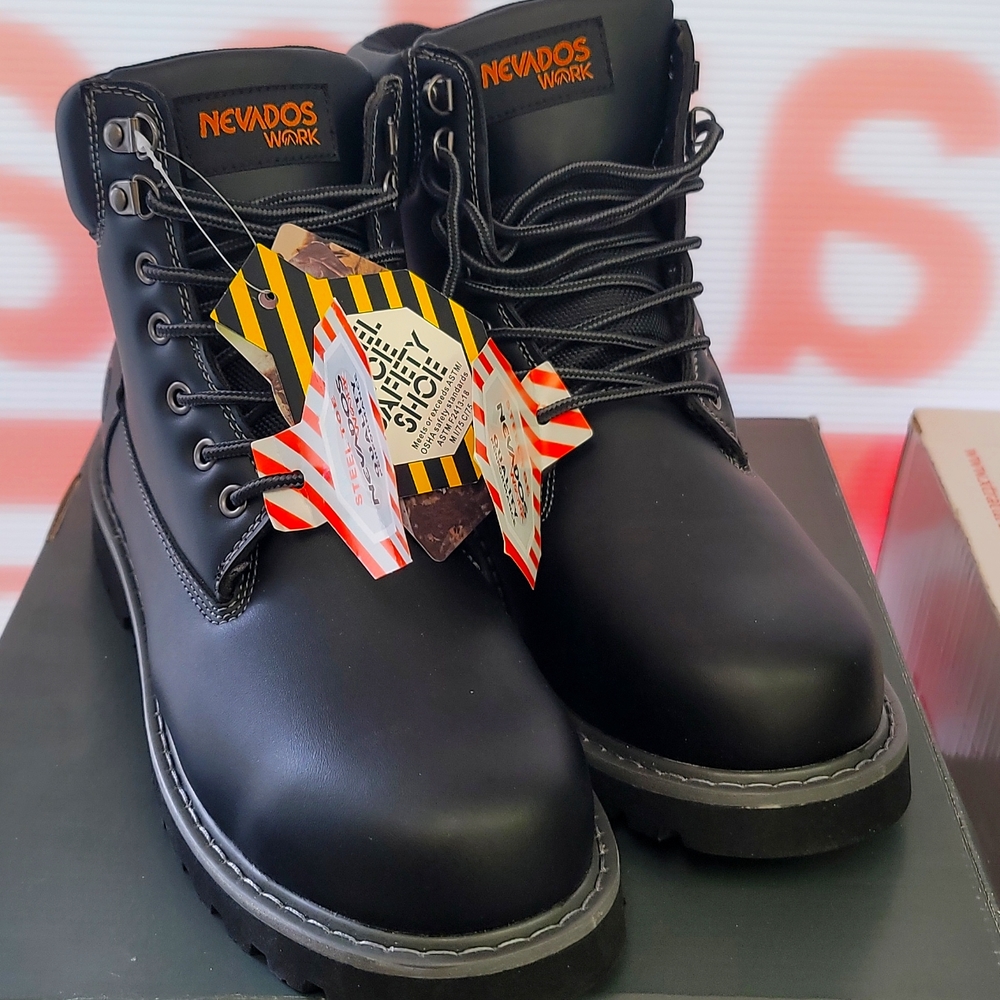 NWT Nevados mens Field Zone steel toe work boots black